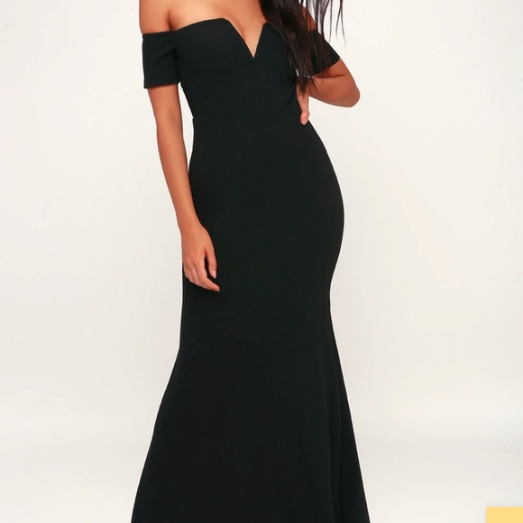 Lulus Lynne back off the shoulder dress (black) size medium - Picture 3 of 4